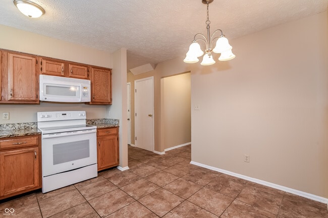 Building Photo - 7727 Maradona Dr S