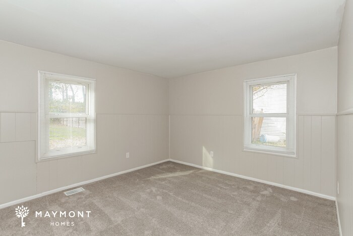 Building Photo - 4829 Weber Dr