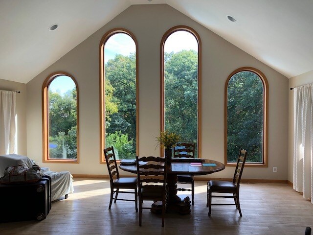 Vaulted ceilings and spaceous living areas - 9731 110th St N