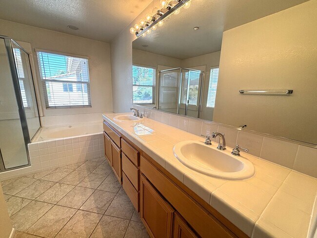 Building Photo - Executive Style Vista Home at an Affordabl...