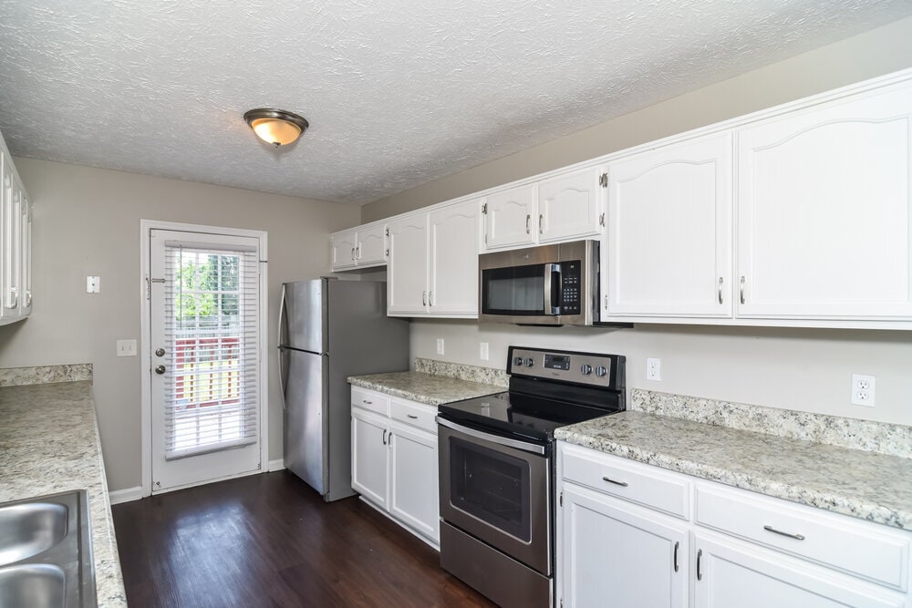 Building Photo - 312 Pine Ridge Ln