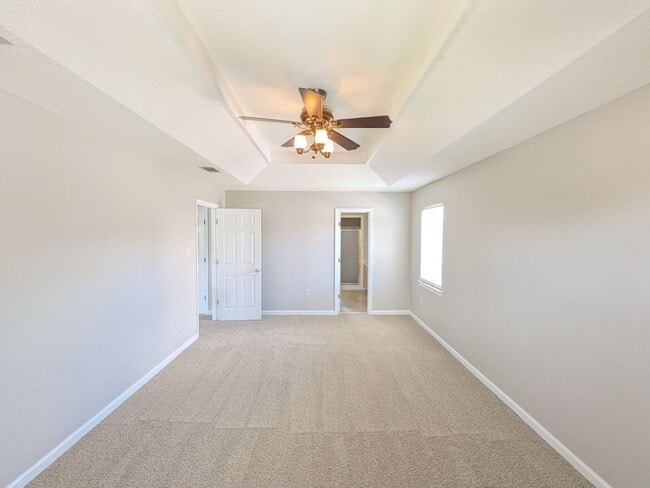 Building Photo - 531 Blue Ridge Crossing