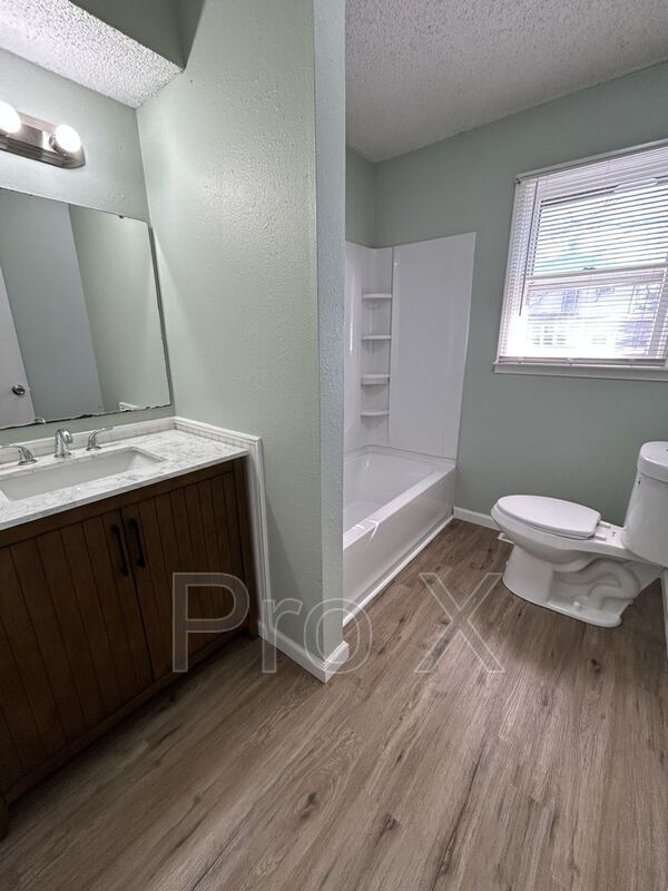 Building Photo - 801 N Rouse St