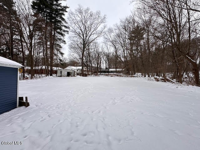 Building Photo - 183 Maple Ave