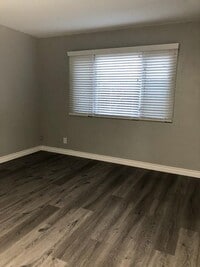 Building Photo - 12881 Galway St.