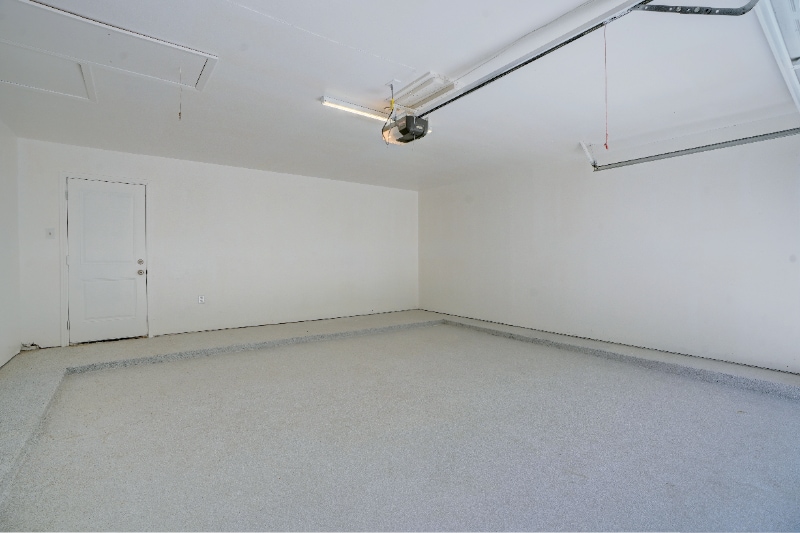 Building Photo - 4811 Holly Ln S