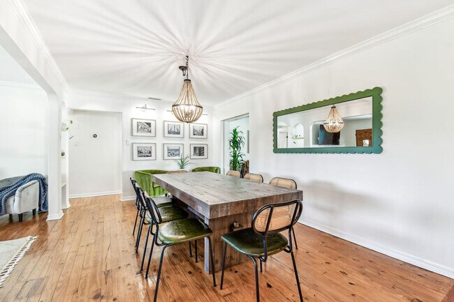 Building Photo - 1107 W Braddock St