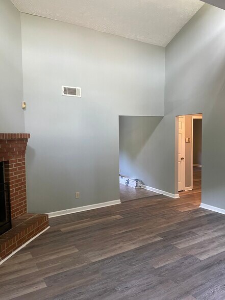 Building Photo - 292 Timothy Rd