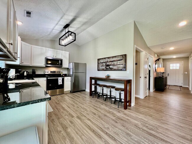 Building Photo - SkyHigh Retreat! Airplane themed escape in Trenton