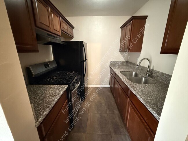 Building Photo - 11771 Hazeldell Dr