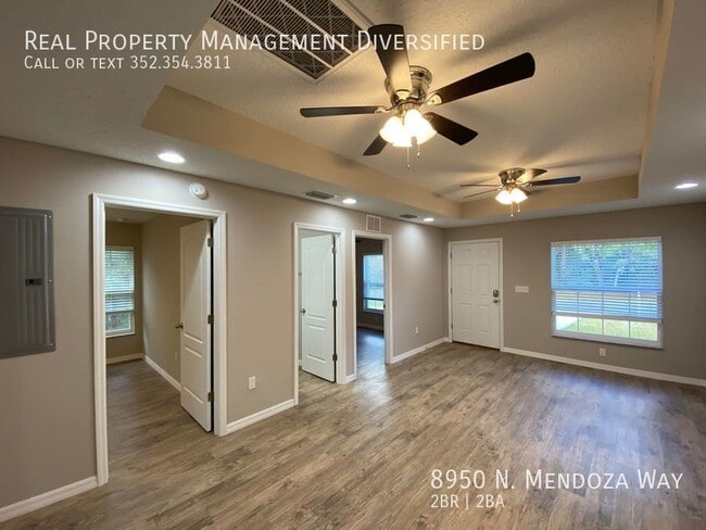 Building Photo - 8950 N Mendoza Way