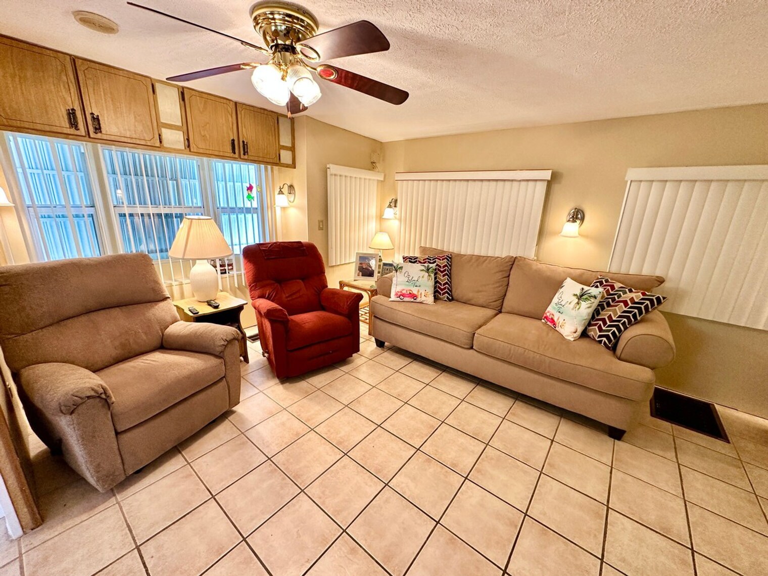 Building Photo - 2085 Nettles Blvd