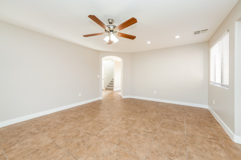 Building Photo - 10385 Adrianna Ave