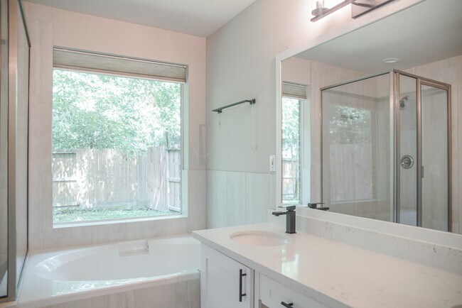 Building Photo - 91 N Willow Point Cir
