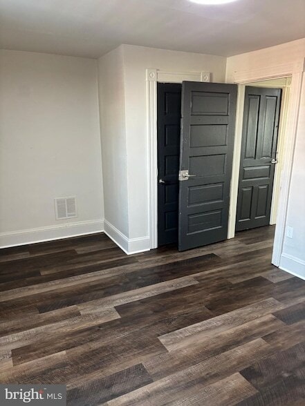 Building Photo - 747 S Lime St