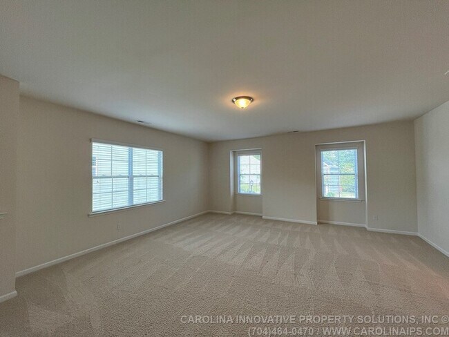 Building Photo - 385 Hawks Creek Pkwy