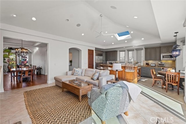 Building Photo - 926 Duncan Ave