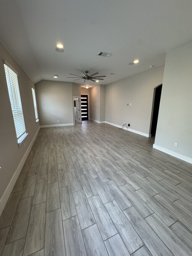 Building Photo - 14419 Rifleman Rd