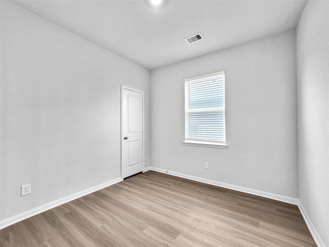 Building Photo - 329 Grayson Baw Ln