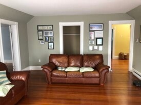 Building Photo - 40 Walpole St