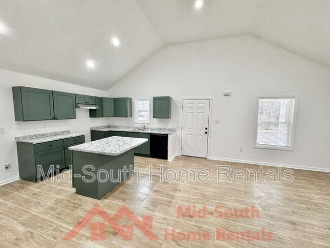 Building Photo - 581 Gilleas Rd