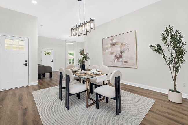 Building Photo - 316 W 14th St