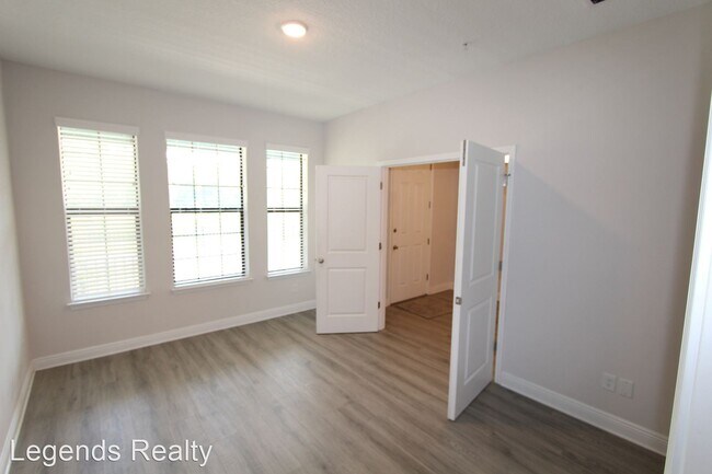 Building Photo - 4 br, 3.5 bath House - 413 Diamond Dove Cove