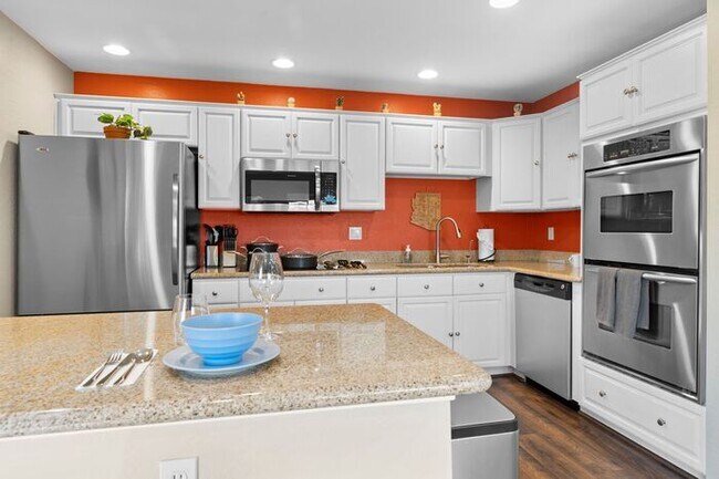 Building Photo - UN-FURNISHED!! 3 Bedroom/ 2Bath in Heart of Scottsdale!!