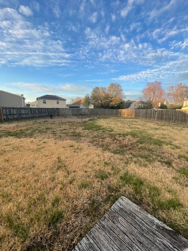 Building Photo - Green Run