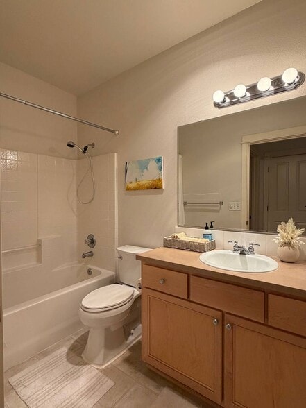 Building Photo - 22663 NE Alder Crest Dr