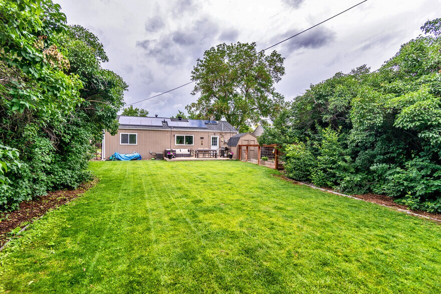 Building Photo - 3388 S Holly St