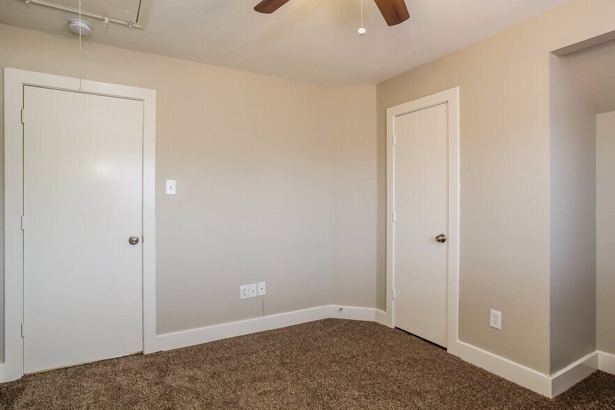 Building Photo - 9711 Farrell Dr