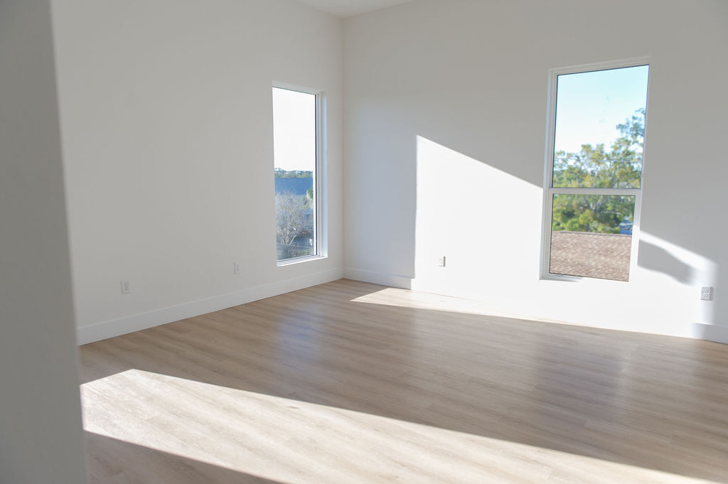 Building Photo - 3820 Pompano Dr SE