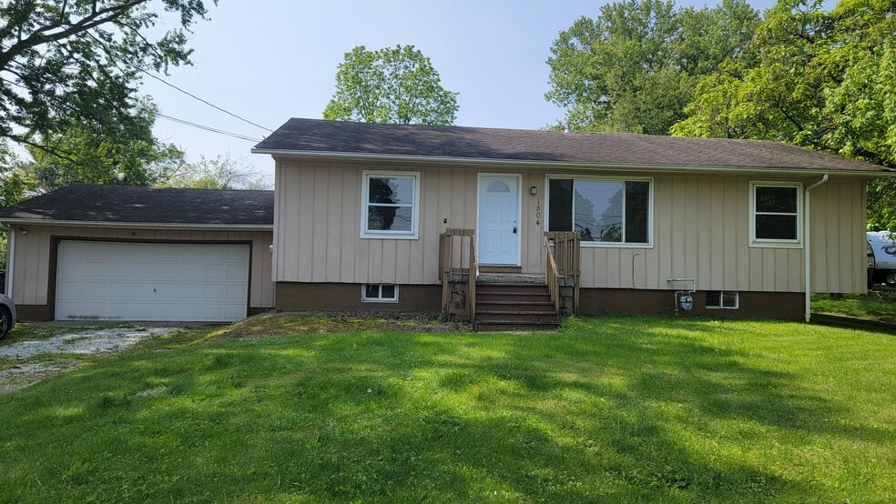 Primary Photo - 1804 Ronald Rd