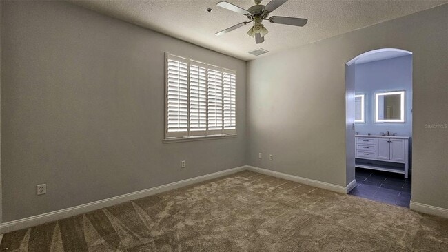 Building Photo - 608 S Matanzas Ave