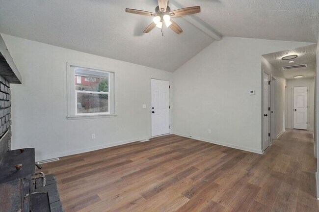 Building Photo - 1717 N 16th St