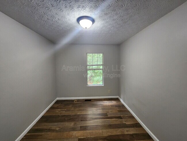 Building Photo - 3752 Waldrop Ln
