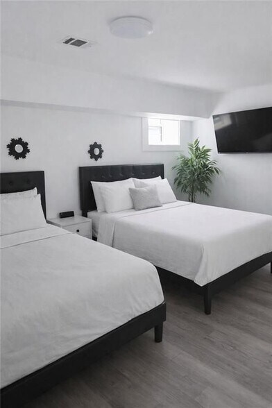 Building Photo - 126 Chappell Rd NW