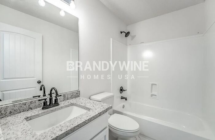 Building Photo - 10242 Evening Hill Dr