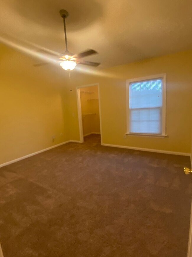 Building Photo - 6506 Swissco Dr