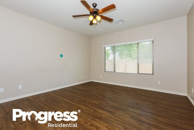 Building Photo - 4509 S St Claire