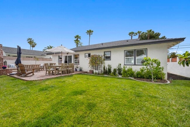 Building Photo - Open Concept 3 Bedroom, 2 Bath Craftsman H...