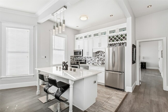 Building Photo - 4719 Junius St