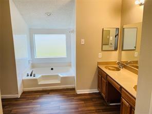 Building Photo - 4727 Kennedy Heights Blvd