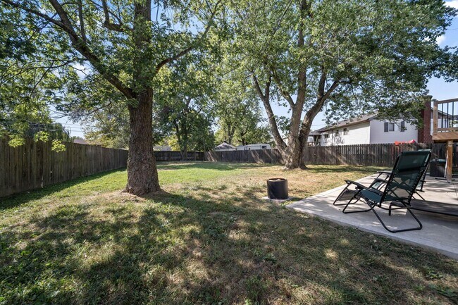 Building Photo - 299 Lombard Rd