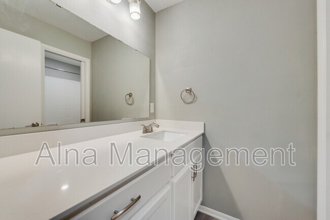 Building Photo - 7320 Monterrey Dr