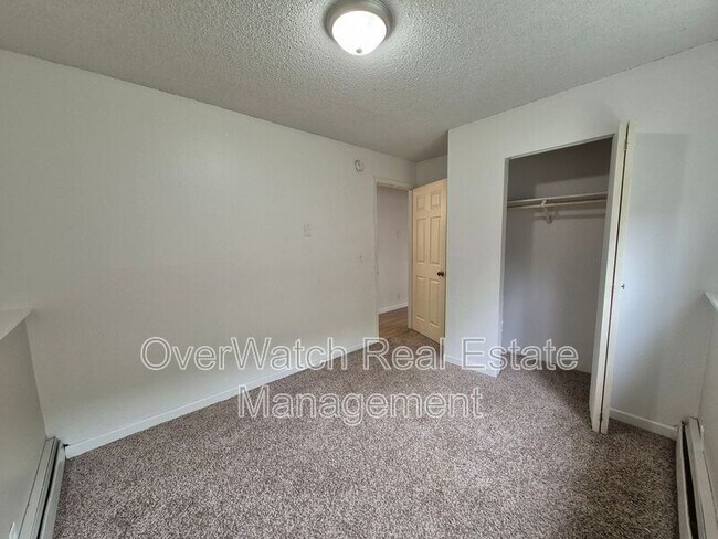 Building Photo - 3162 Tarwater Ave