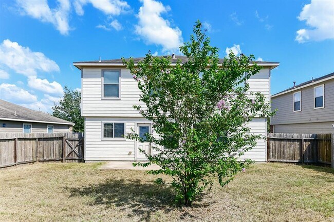 Building Photo - 2811 Roaring Oaks Ln