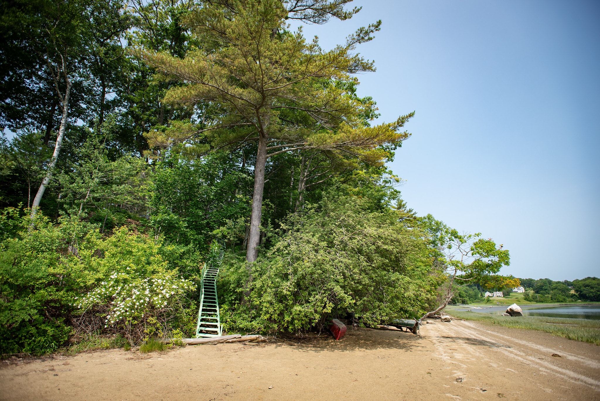 Building Photo - 18 Sandy Beach Rd