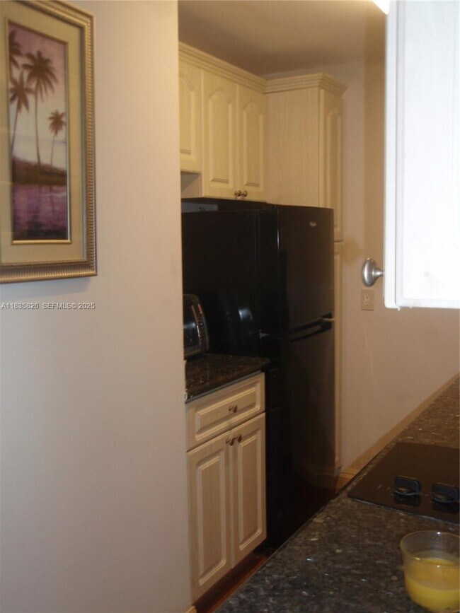 Building Photo - 6969 Collins Ave